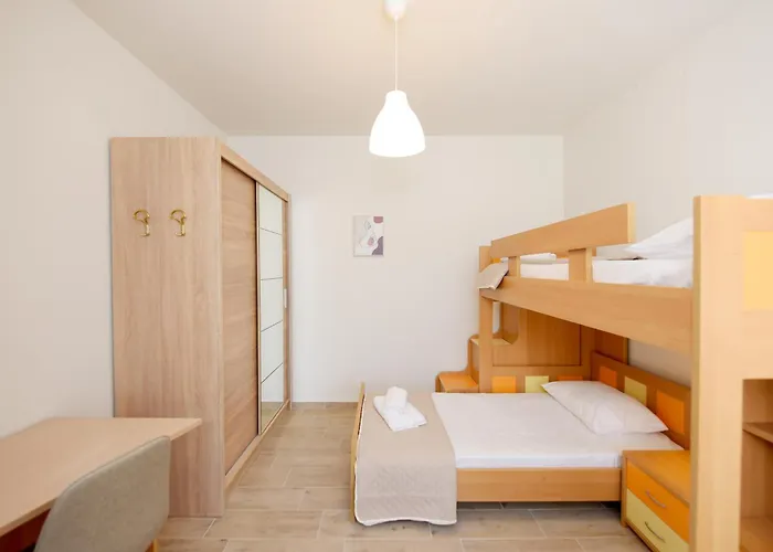 Square Apartamento Émbonas