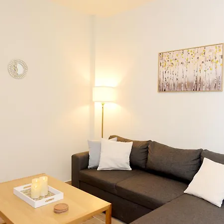 Square * Émbonas